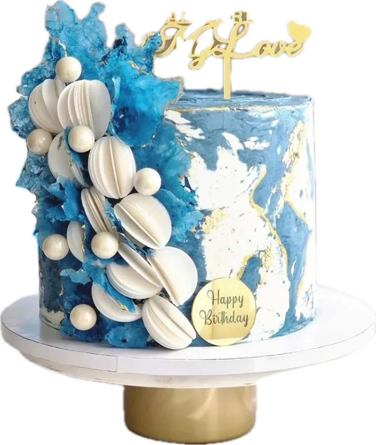 Blaue Torte mit Zuckersplittern, weissen Fächern und Topper «Happy Birthday My Love»